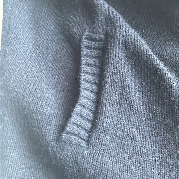 Michael Kors sweater - Picture 3 of 11